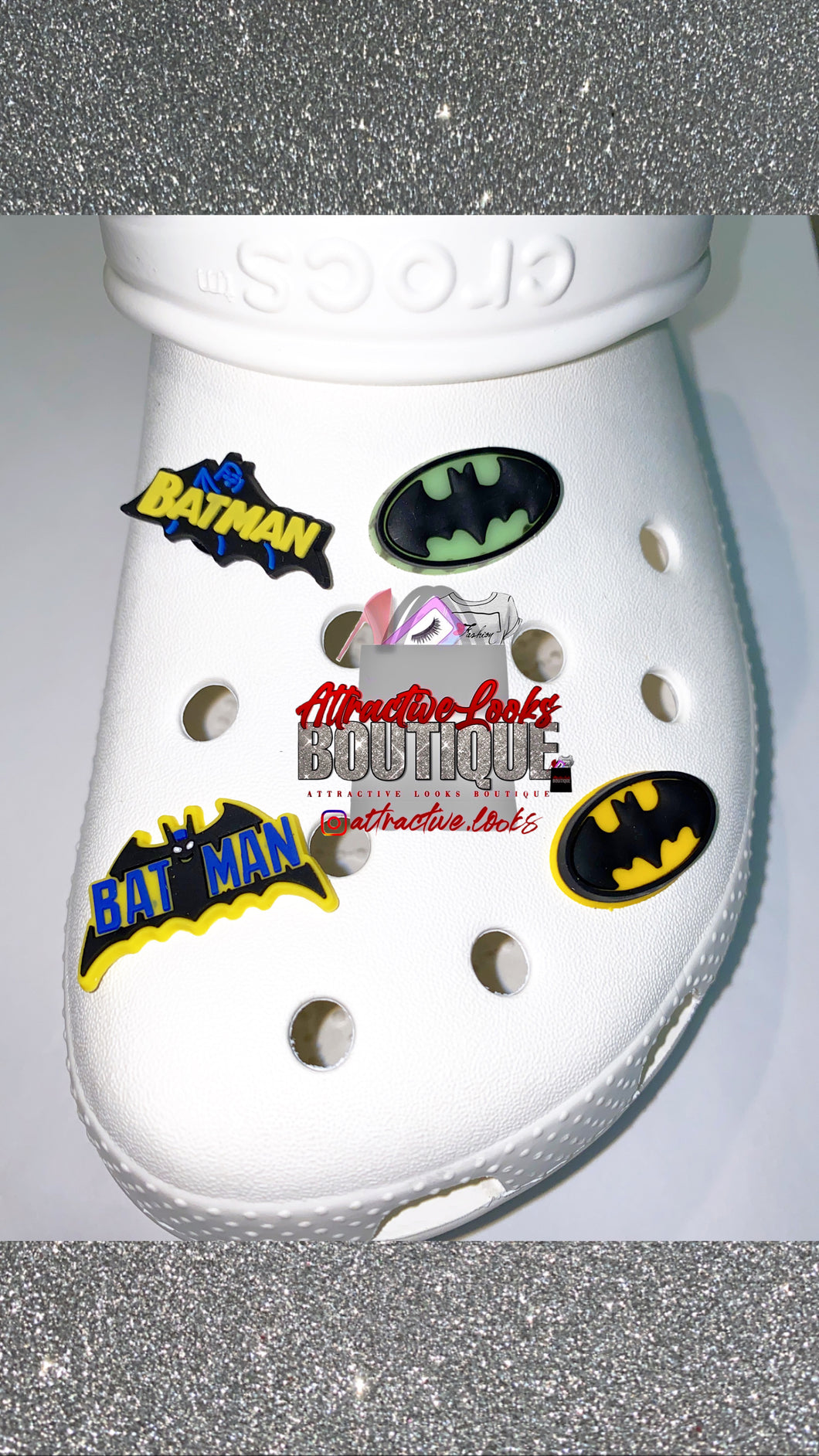 BATMAN CLOG CHARMS