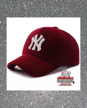 Load image into Gallery viewer, NY VELVET HAT
